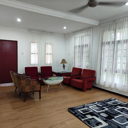 קואלה טרנגאנו Terengganu Equestrian Resort מראה חיצוני תמונה