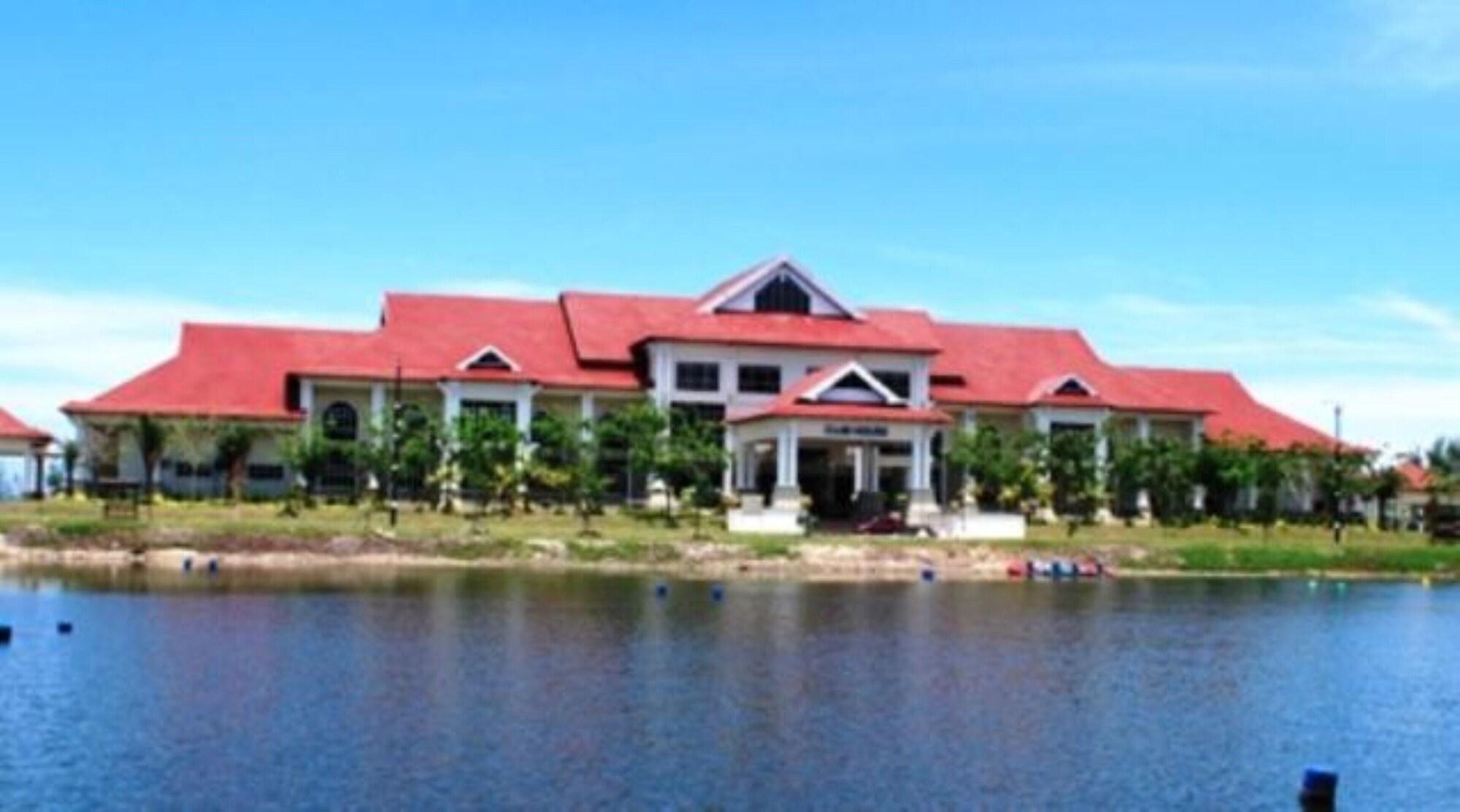 קואלה טרנגאנו Terengganu Equestrian Resort מראה חיצוני תמונה