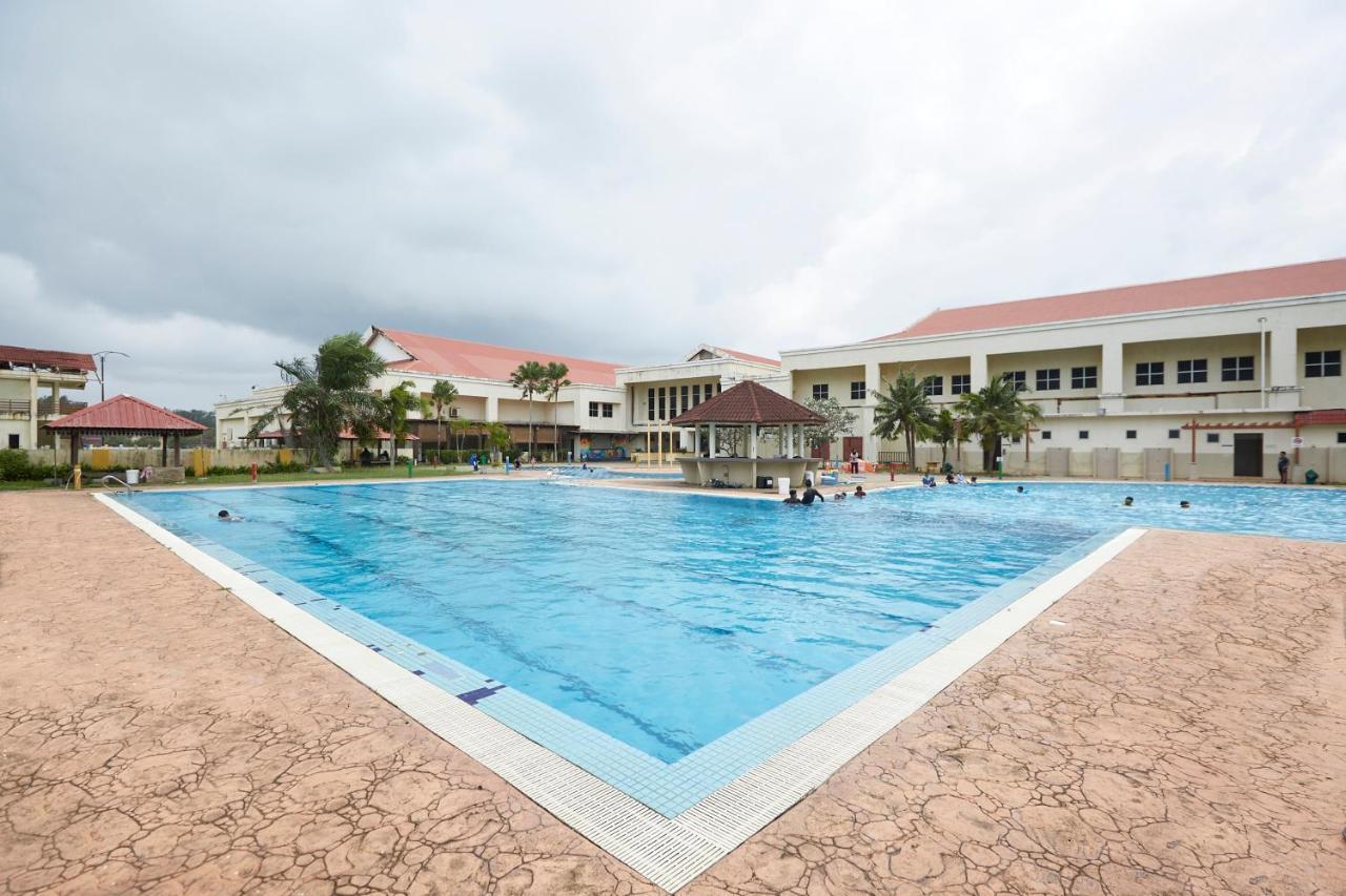 קואלה טרנגאנו Terengganu Equestrian Resort מראה חיצוני תמונה