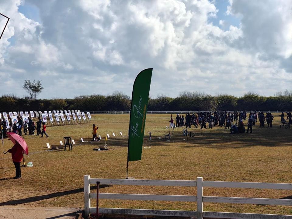 קואלה טרנגאנו Terengganu Equestrian Resort מראה חיצוני תמונה
