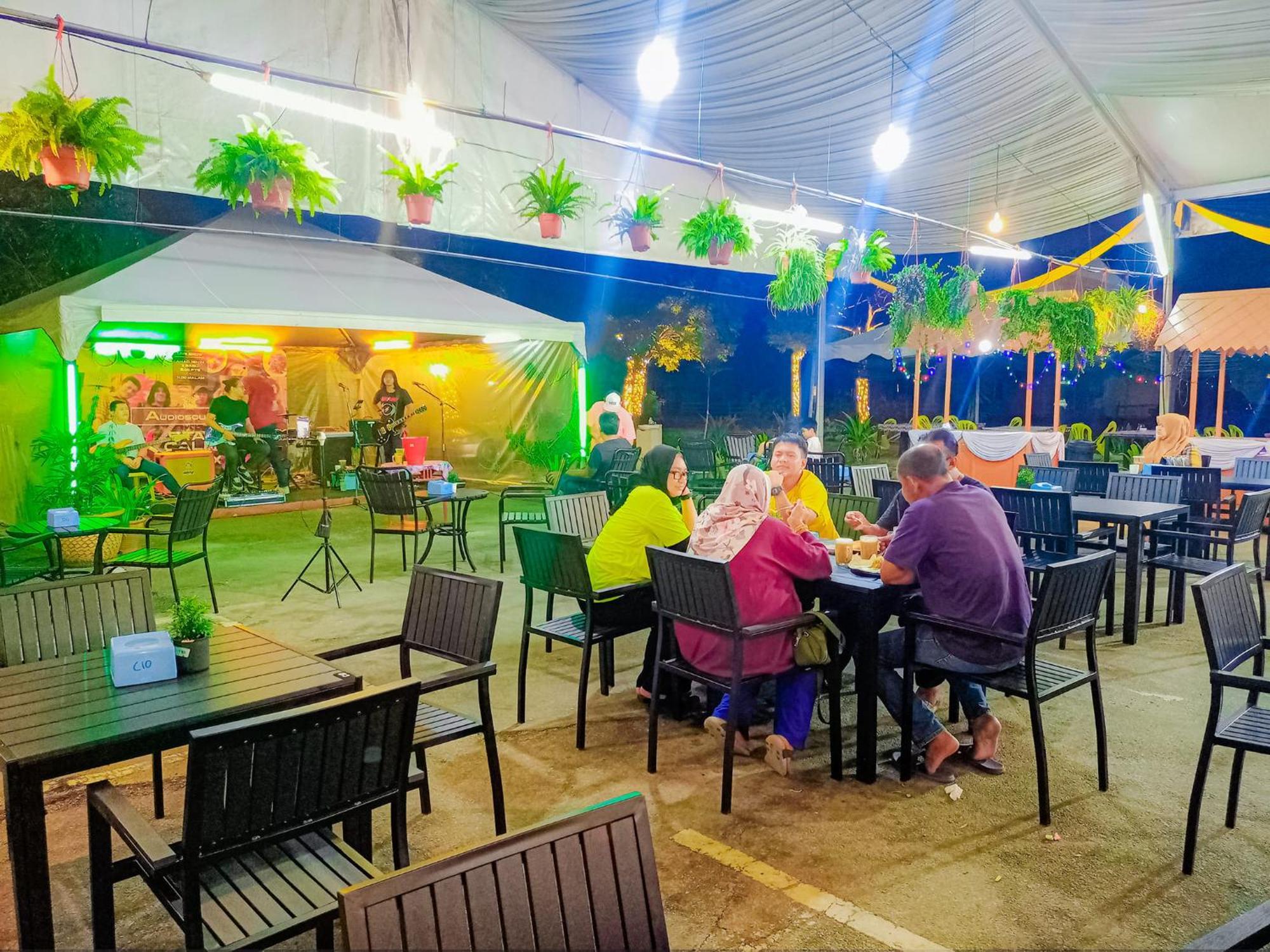 קואלה טרנגאנו Terengganu Equestrian Resort מראה חיצוני תמונה