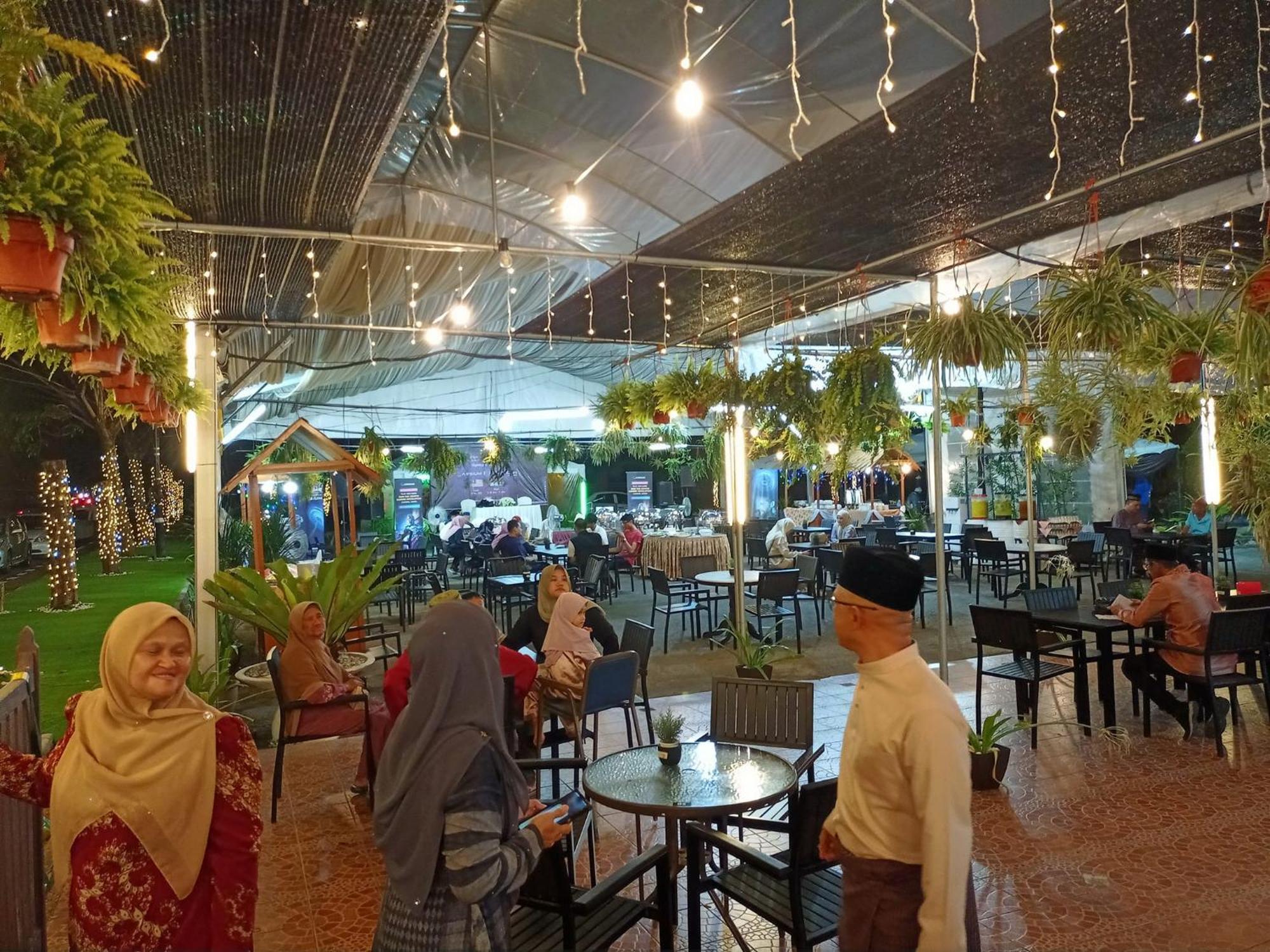 קואלה טרנגאנו Terengganu Equestrian Resort מראה חיצוני תמונה