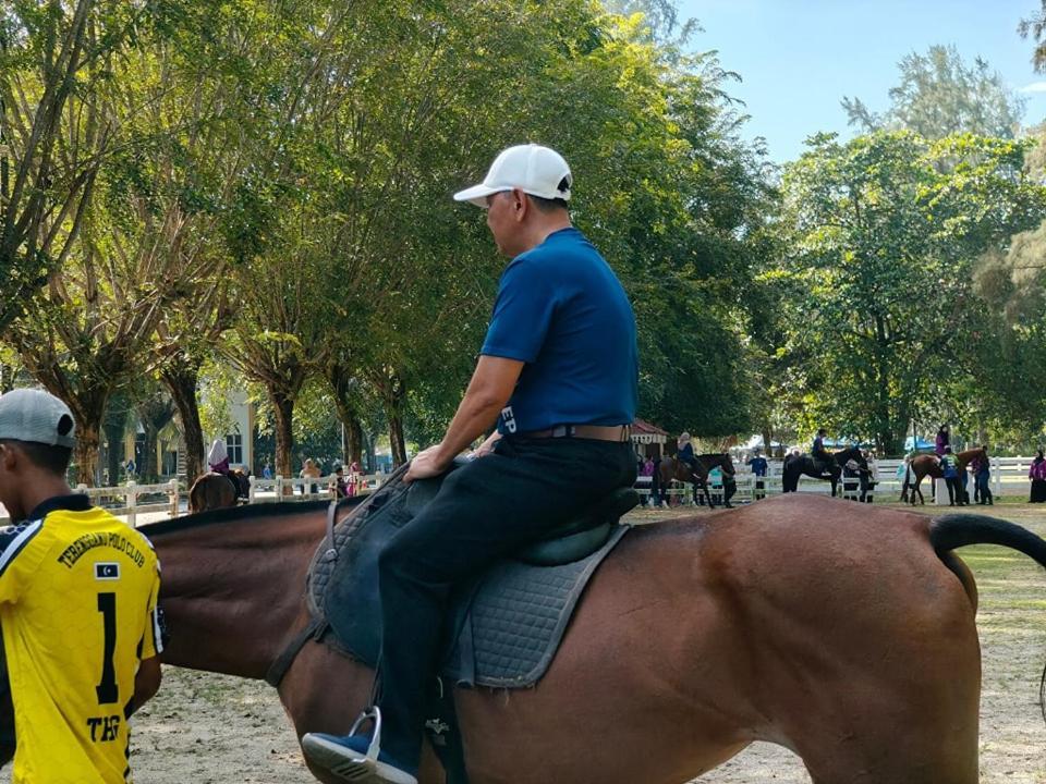 קואלה טרנגאנו Terengganu Equestrian Resort מראה חיצוני תמונה